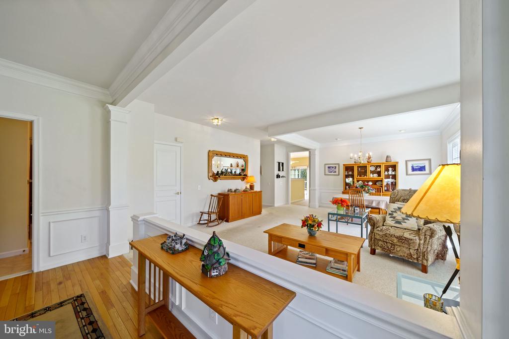 206 JOYCE CIRCLE