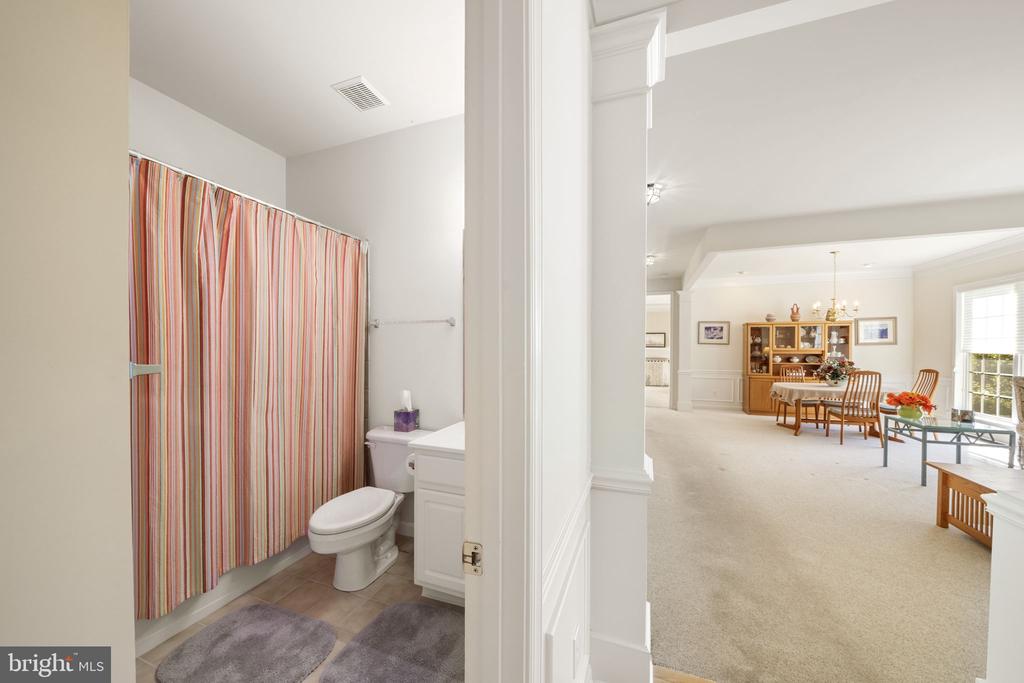 206 JOYCE CIRCLE