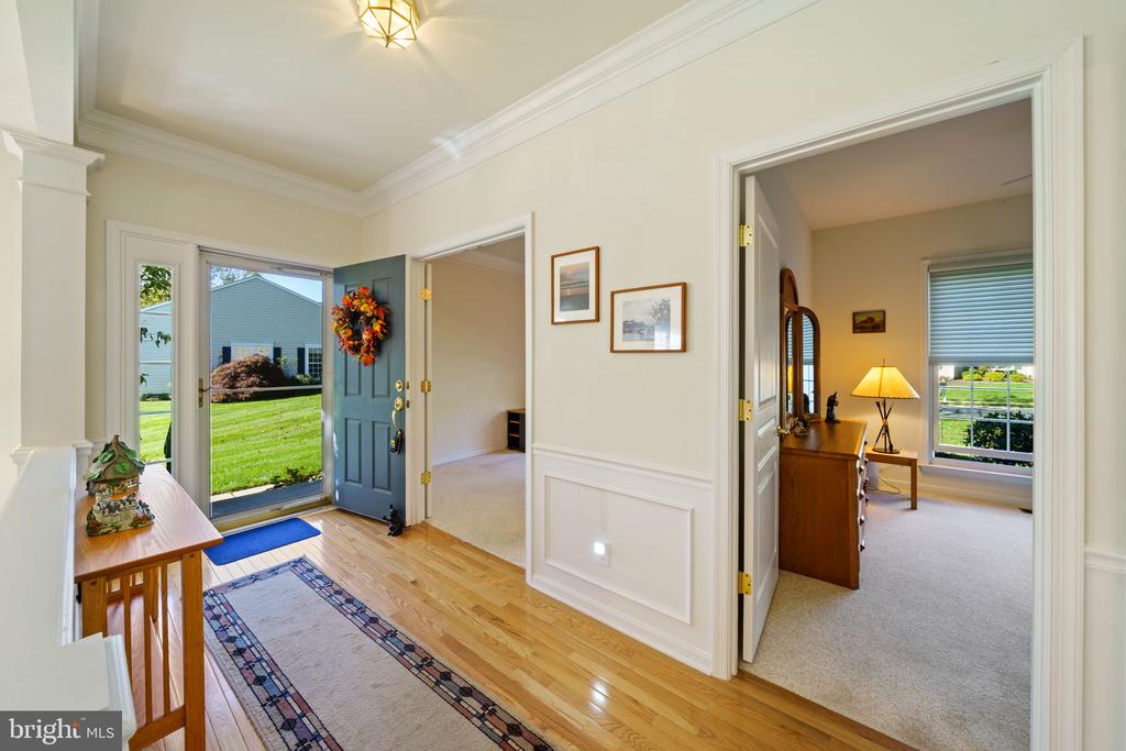 206 JOYCE CIRCLE