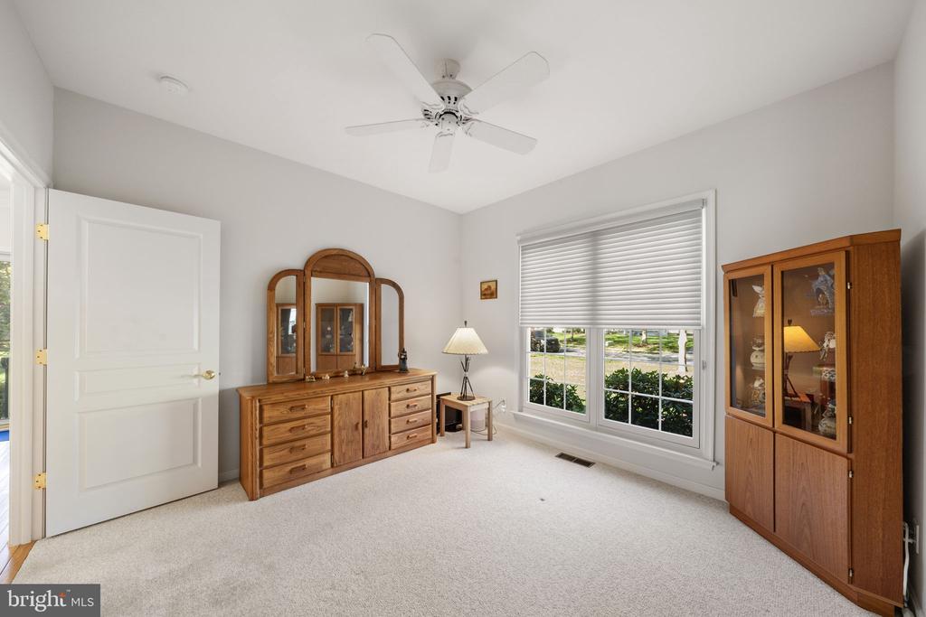 206 JOYCE CIRCLE