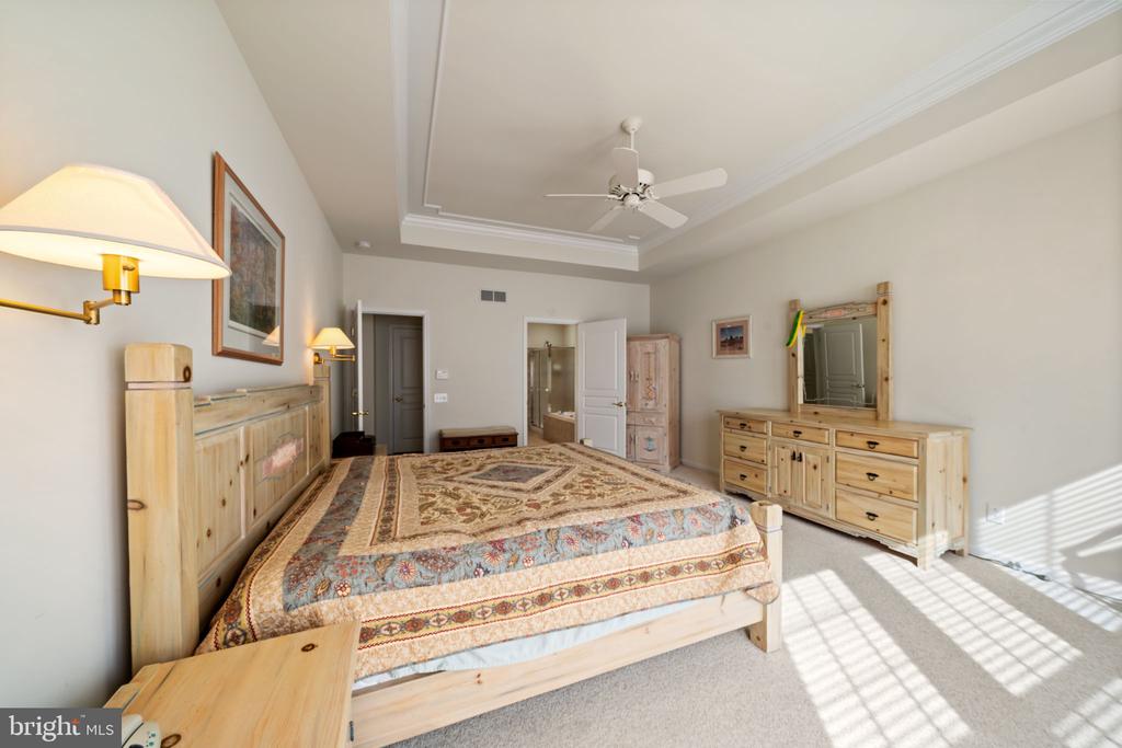 206 JOYCE CIRCLE