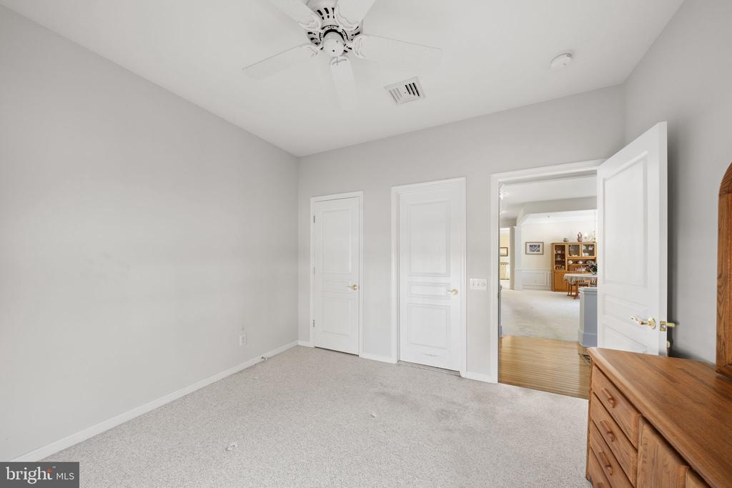 206 JOYCE CIRCLE