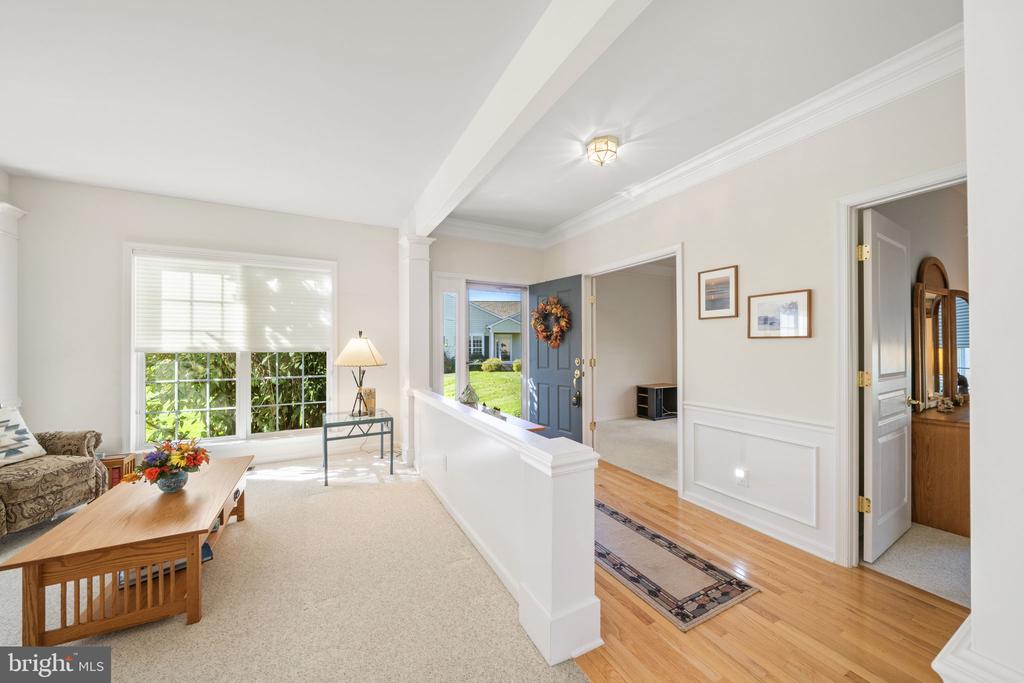 206 JOYCE CIRCLE
