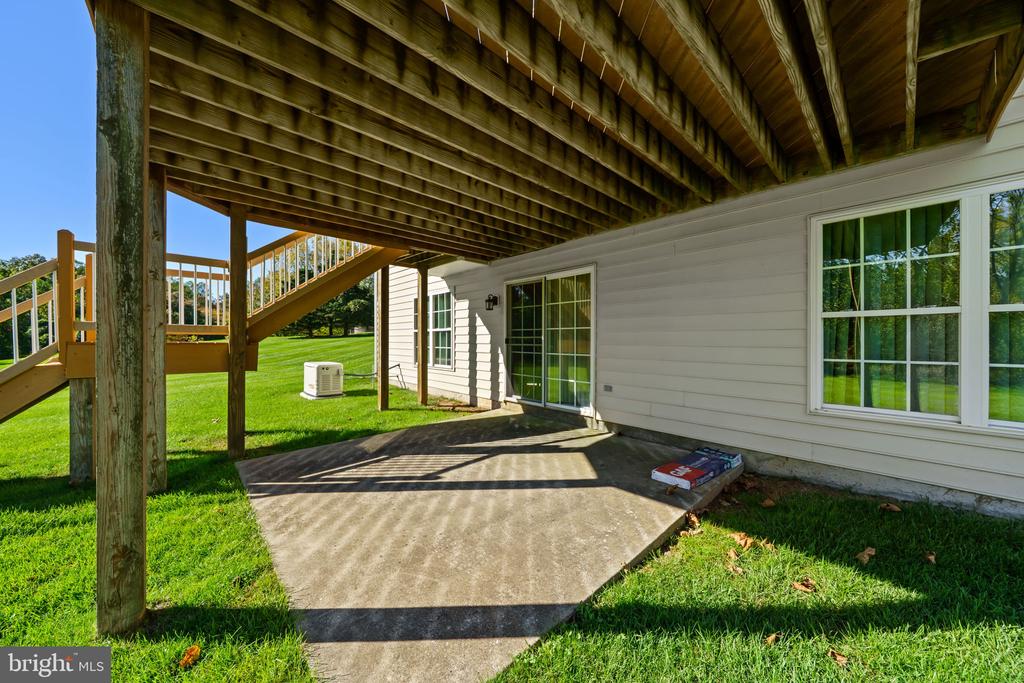 206 JOYCE CIRCLE