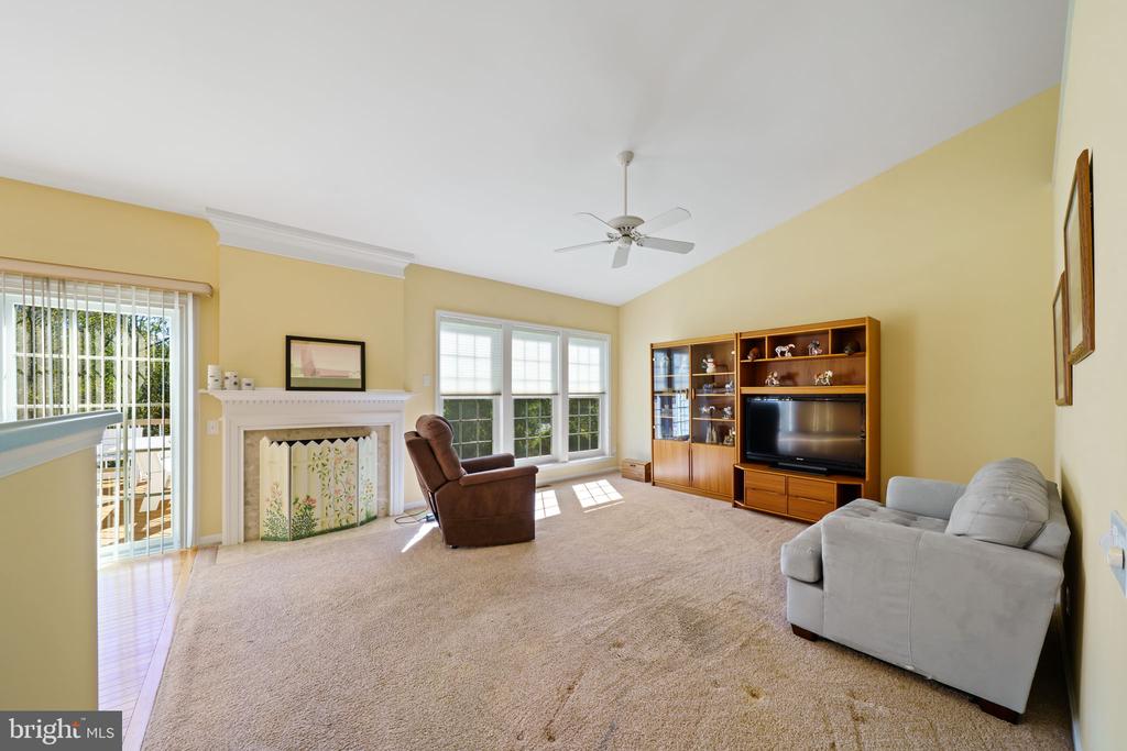 206 JOYCE CIRCLE