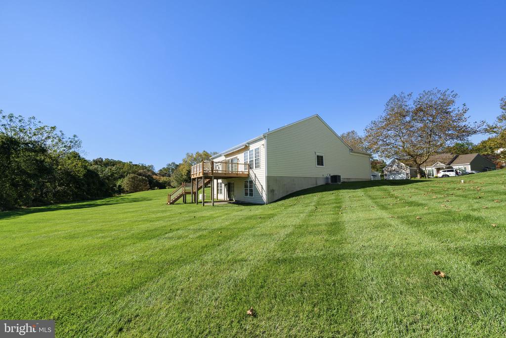 206 JOYCE CIRCLE