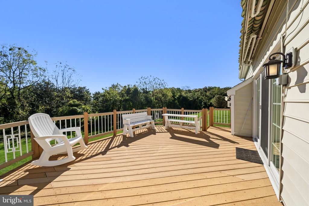 206 JOYCE CIRCLE
