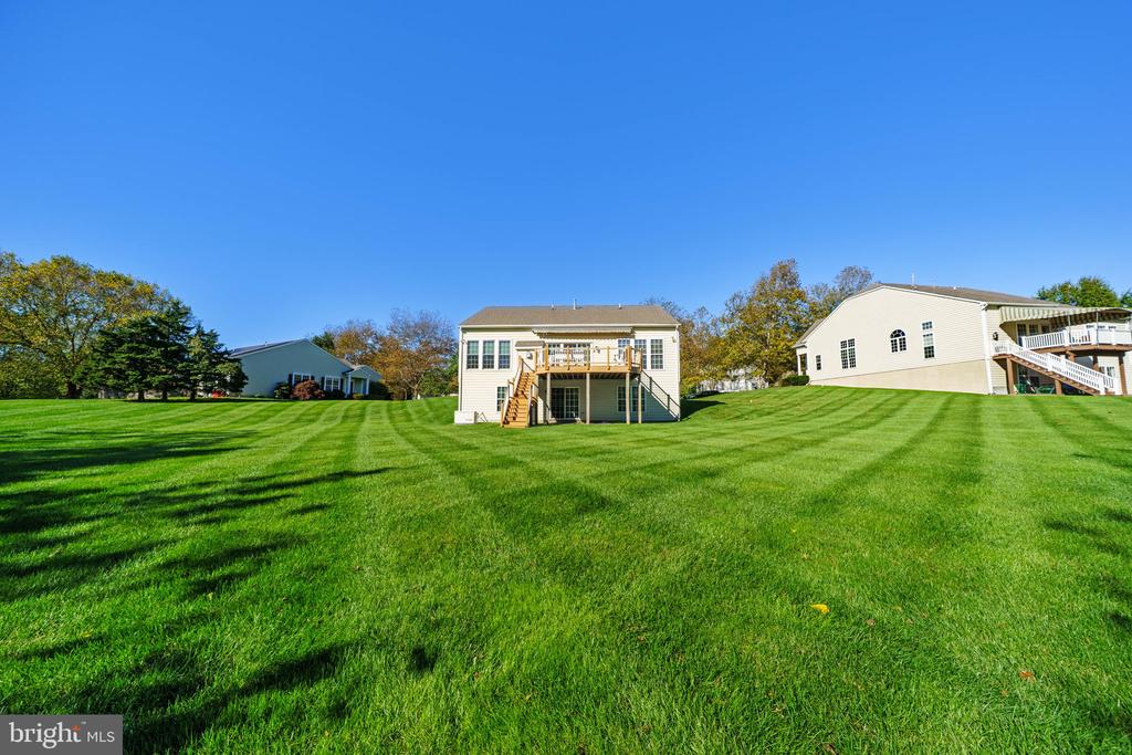 206 JOYCE CIRCLE