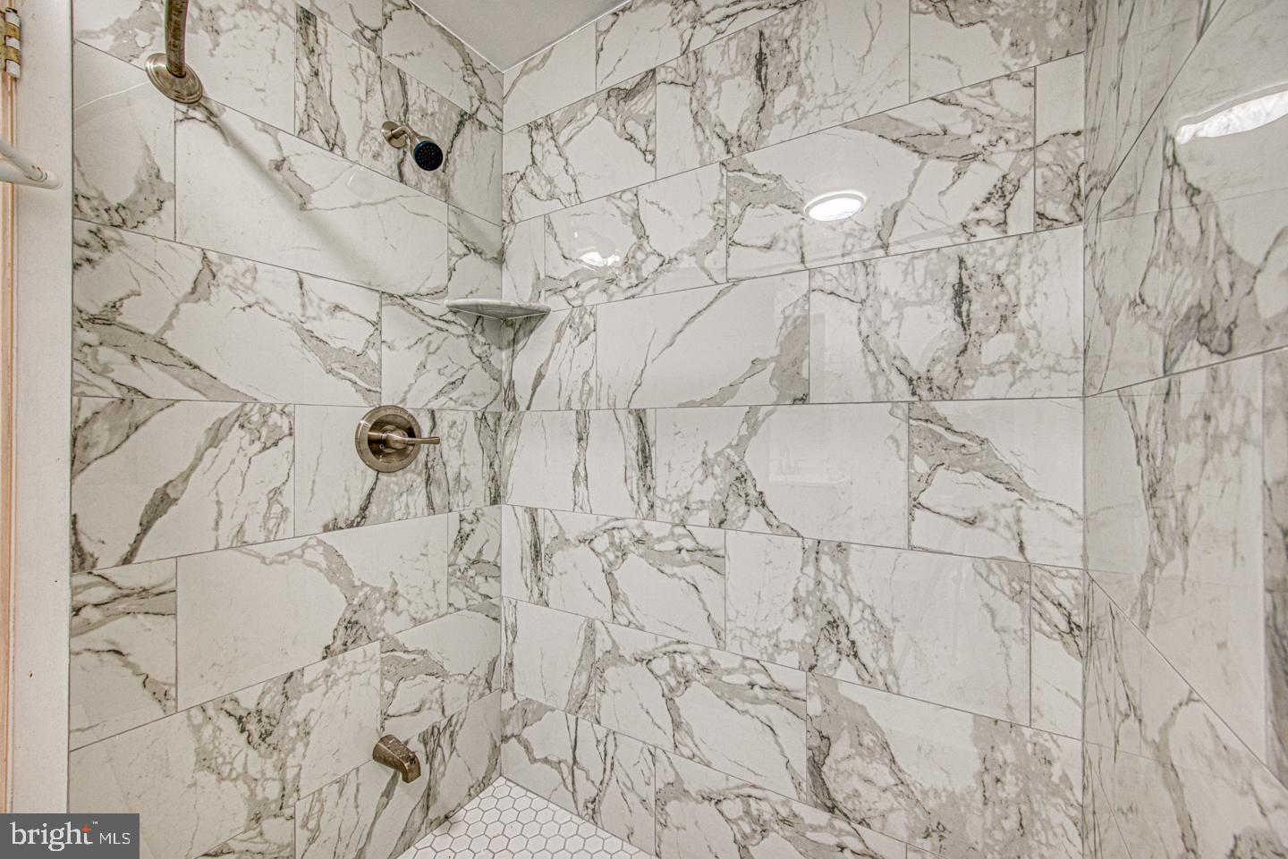 1518 MANLEY ROAD B-11