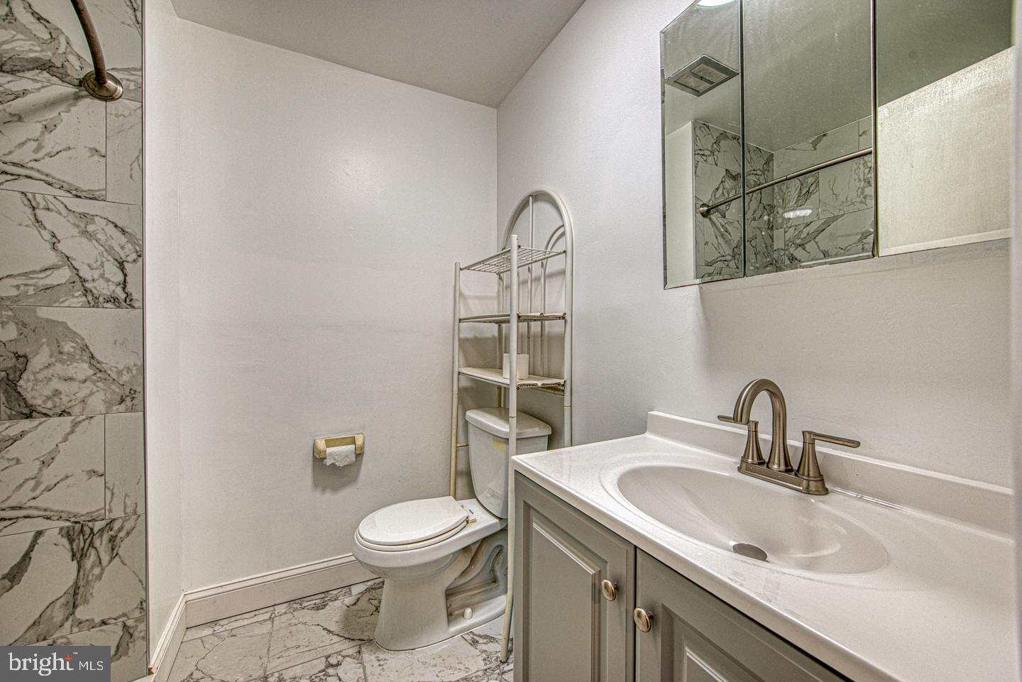 1518 MANLEY ROAD B-11