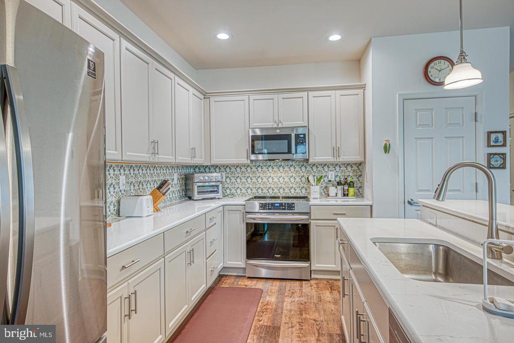 103 ROSE VIEW DRIVE