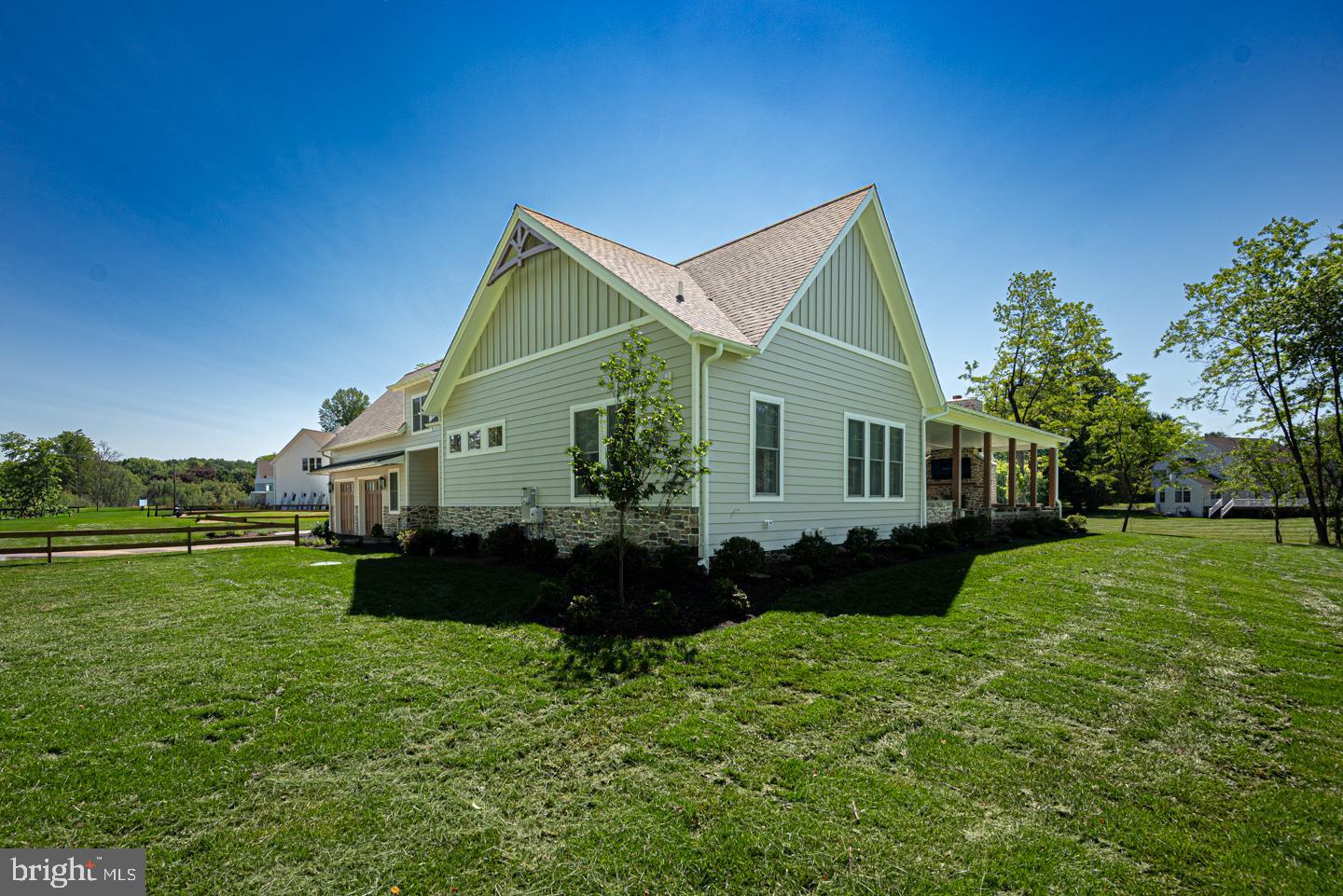 1110 W STREET ROAD B