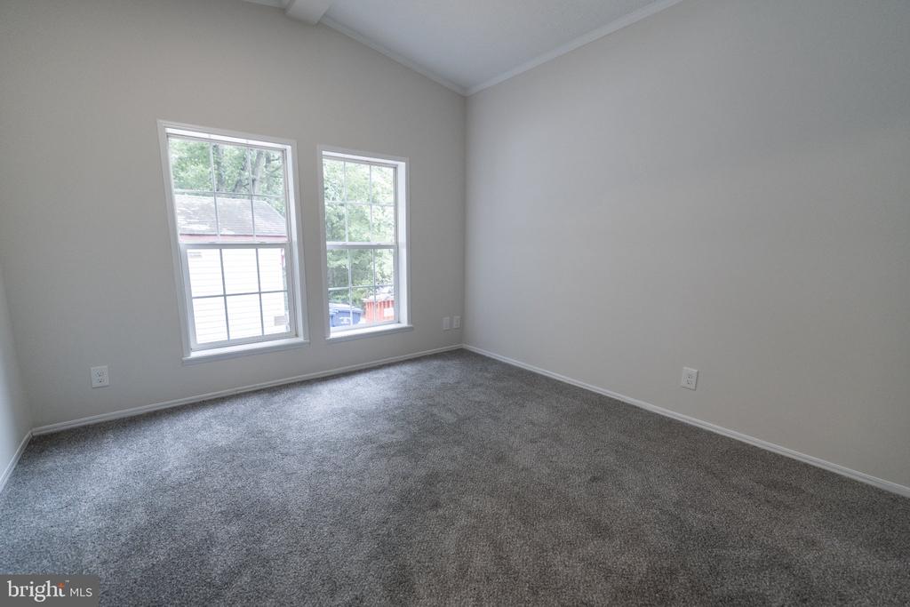 101 RIDGE AVENUE