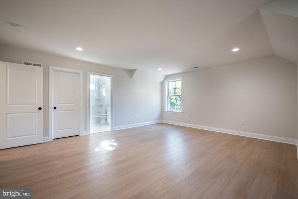 552 OLD FORGE ROAD Unit: LOT # 1