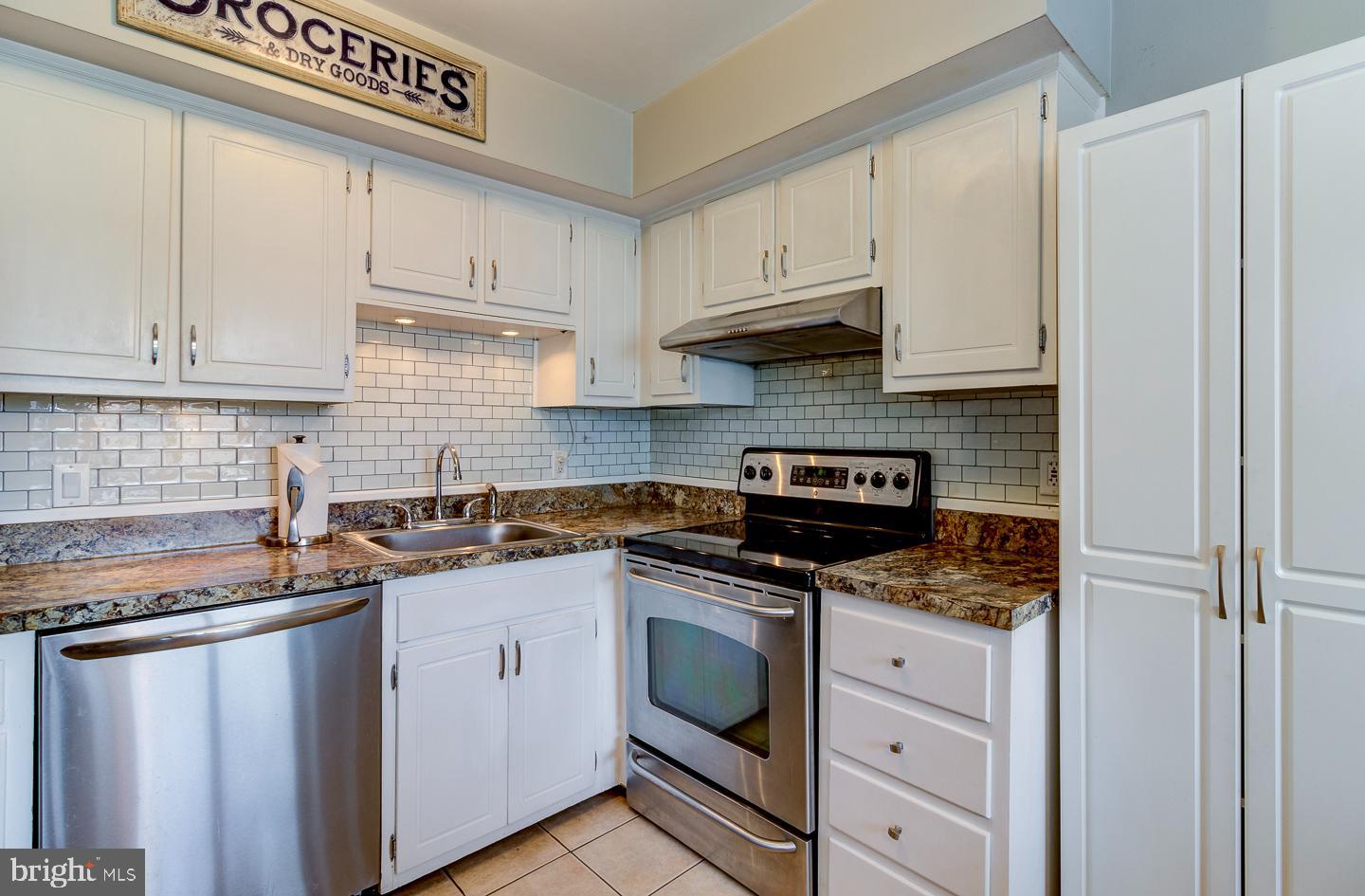 5200 Hilltop Dr #S17