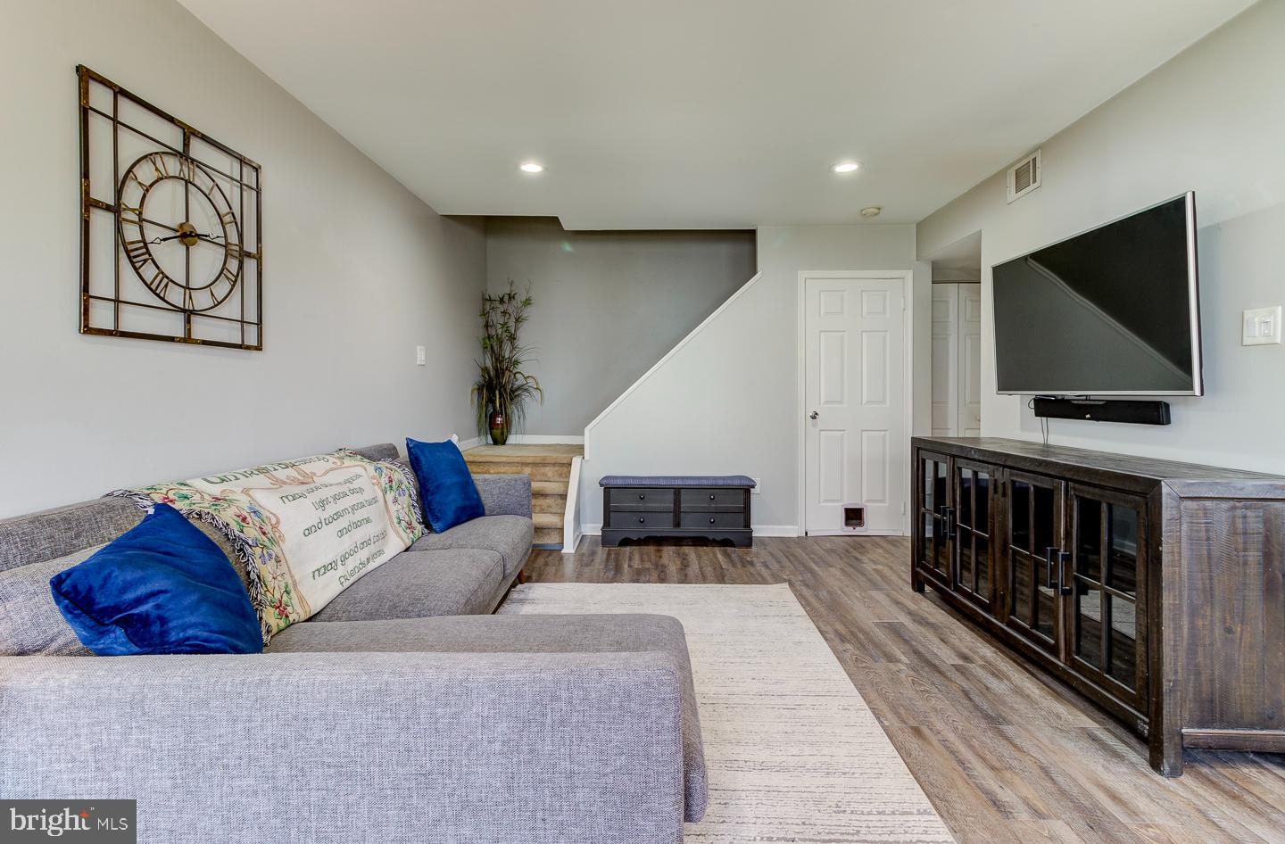 5200 Hilltop Dr #S17