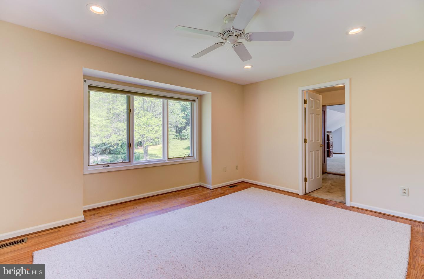 4 E Spring Oak Cir