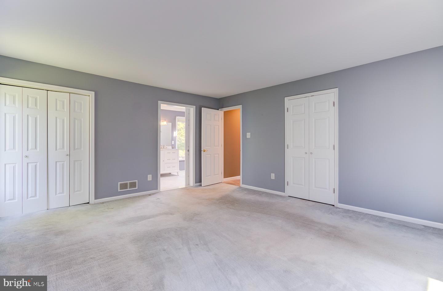 4 E Spring Oak Cir