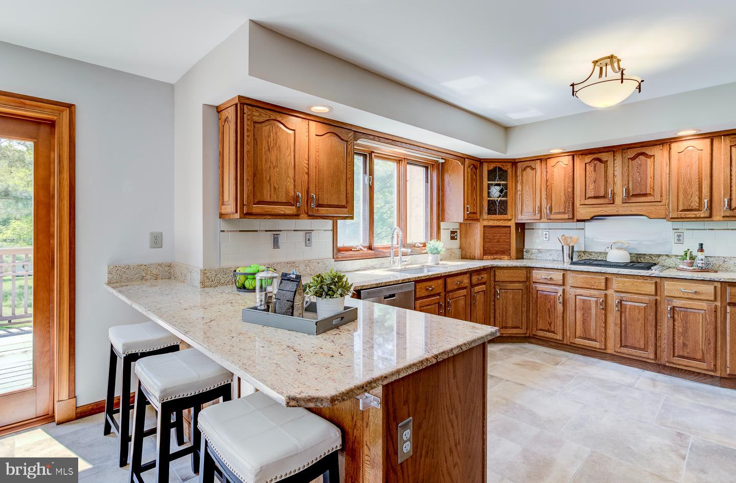 4 E Spring Oak Cir