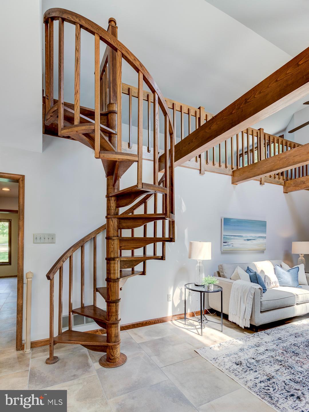 4 E Spring Oak Cir