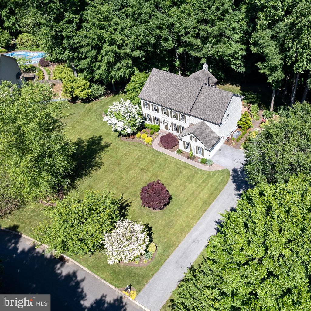 24 Cherry Cir