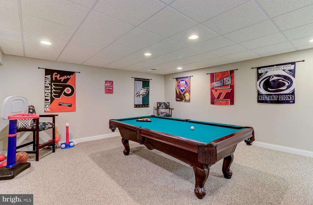 24 Cherry Cir