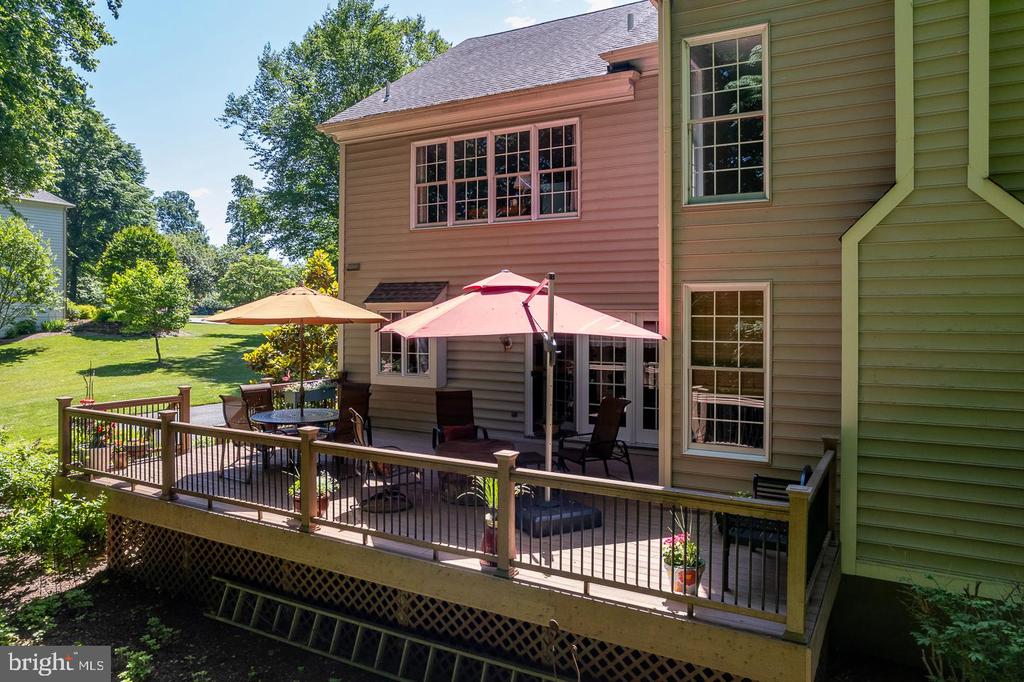 24 Cherry Cir