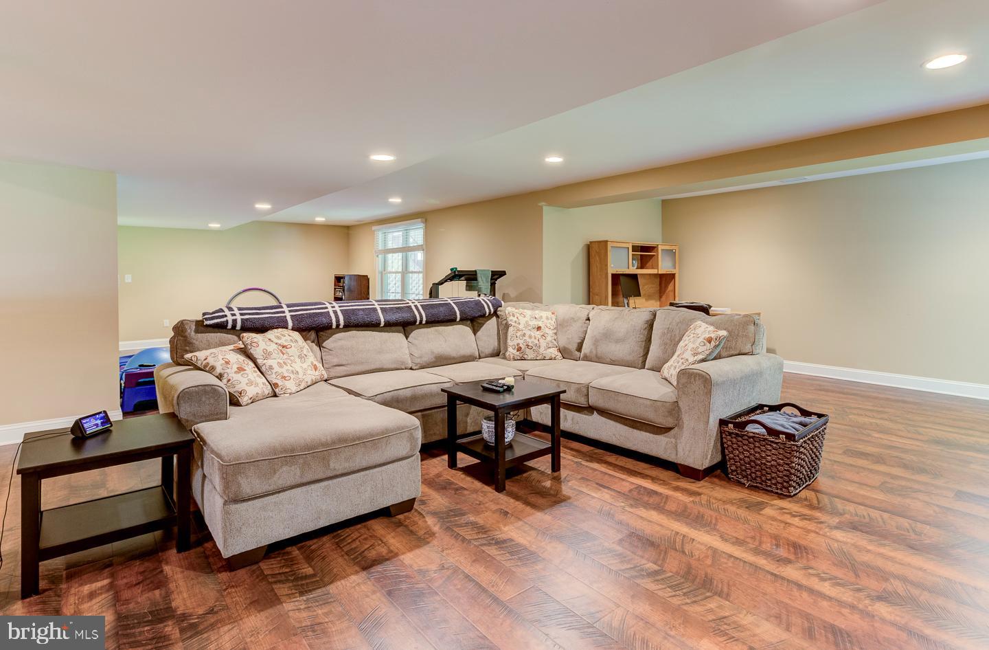 18 Cherry Cir