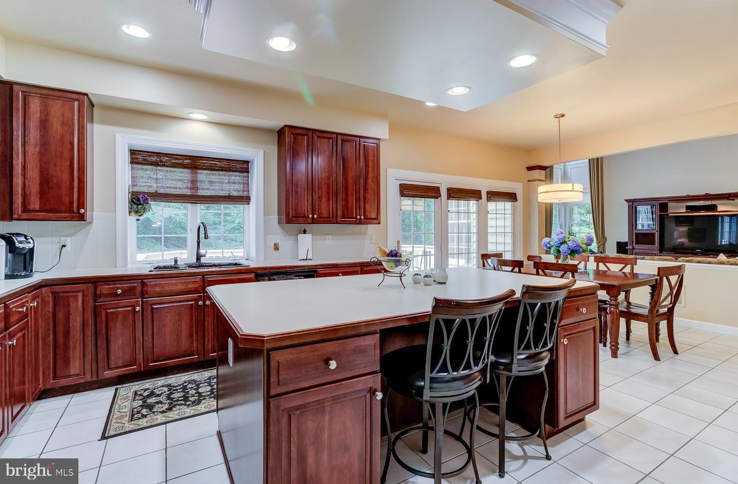 18 Cherry Cir