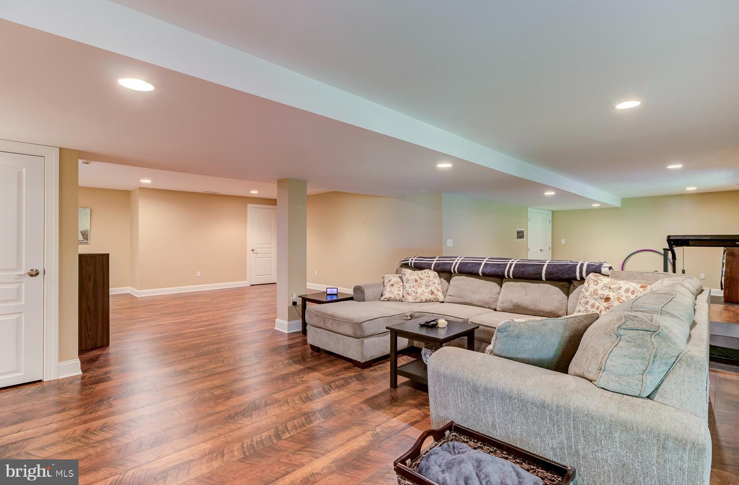 18 Cherry Cir