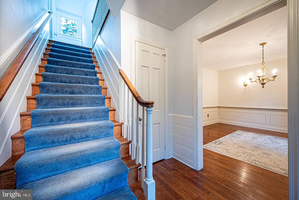 305 Beatty Rd