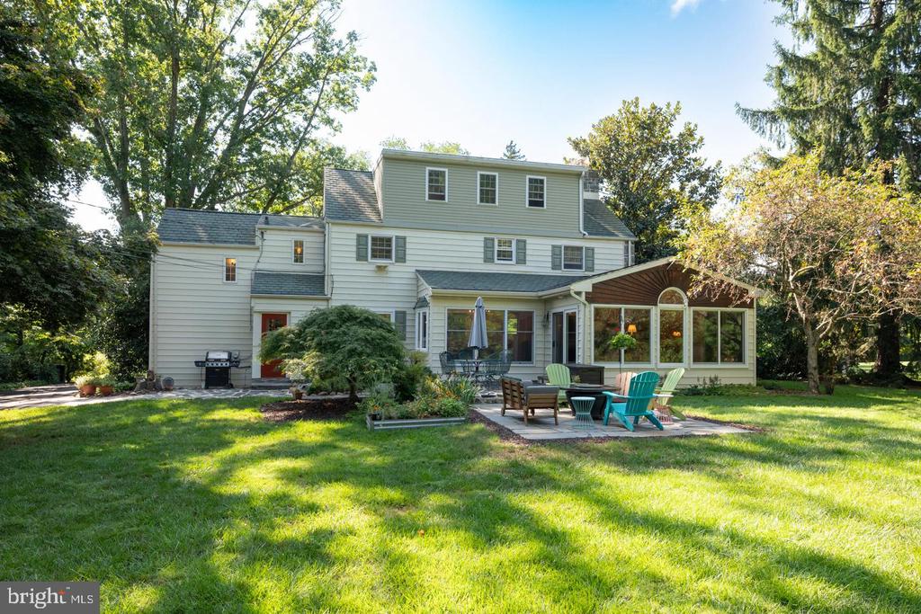 305 Beatty Rd