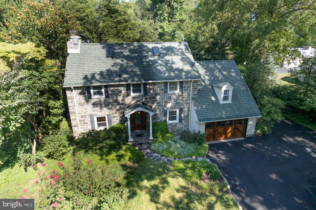305 Beatty Rd