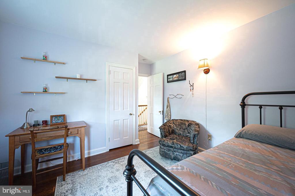 305 Beatty Rd