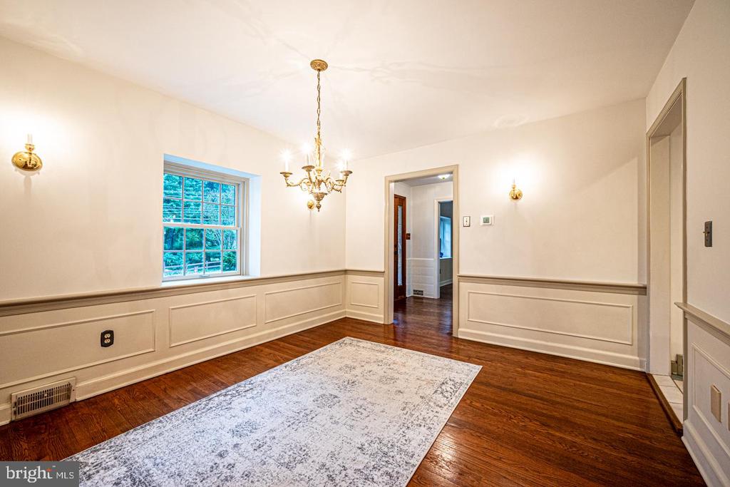305 Beatty Rd