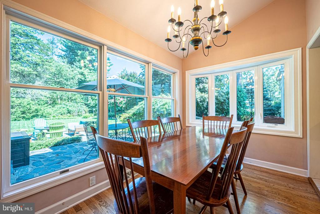 305 Beatty Rd
