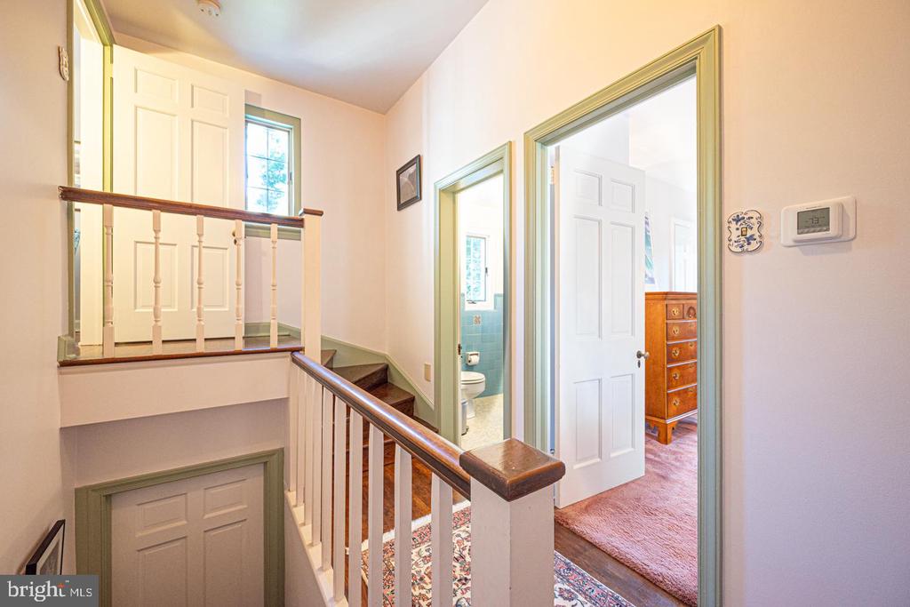 305 Beatty Rd