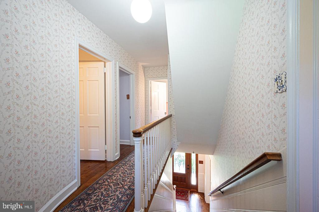 305 Beatty Rd