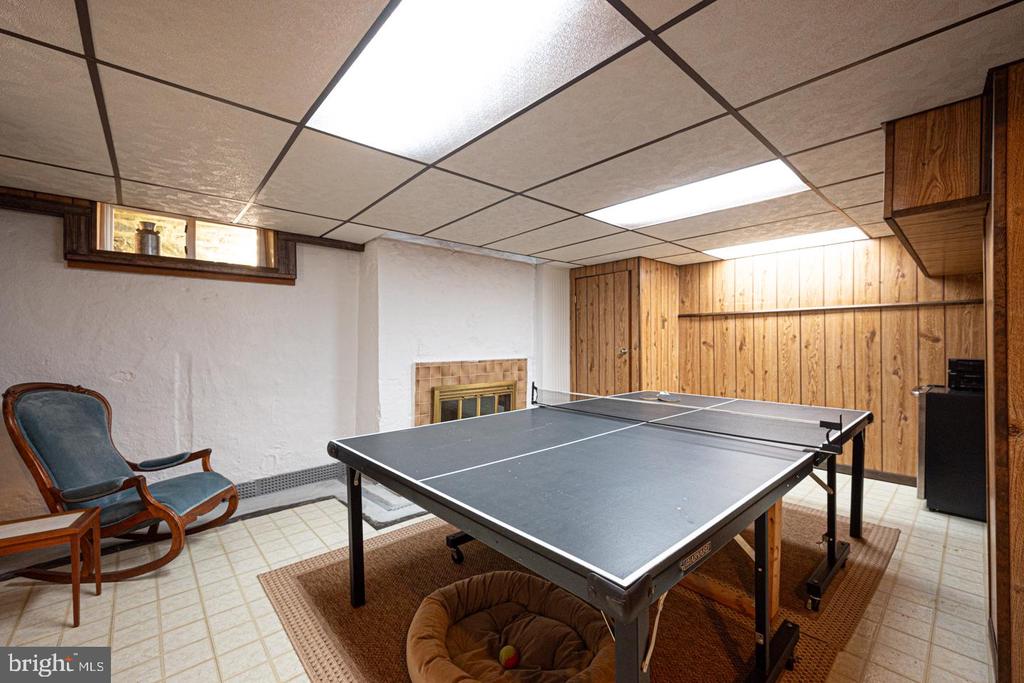 305 Beatty Rd