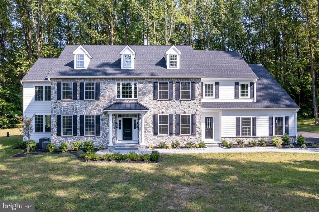 1715 A Valley Road