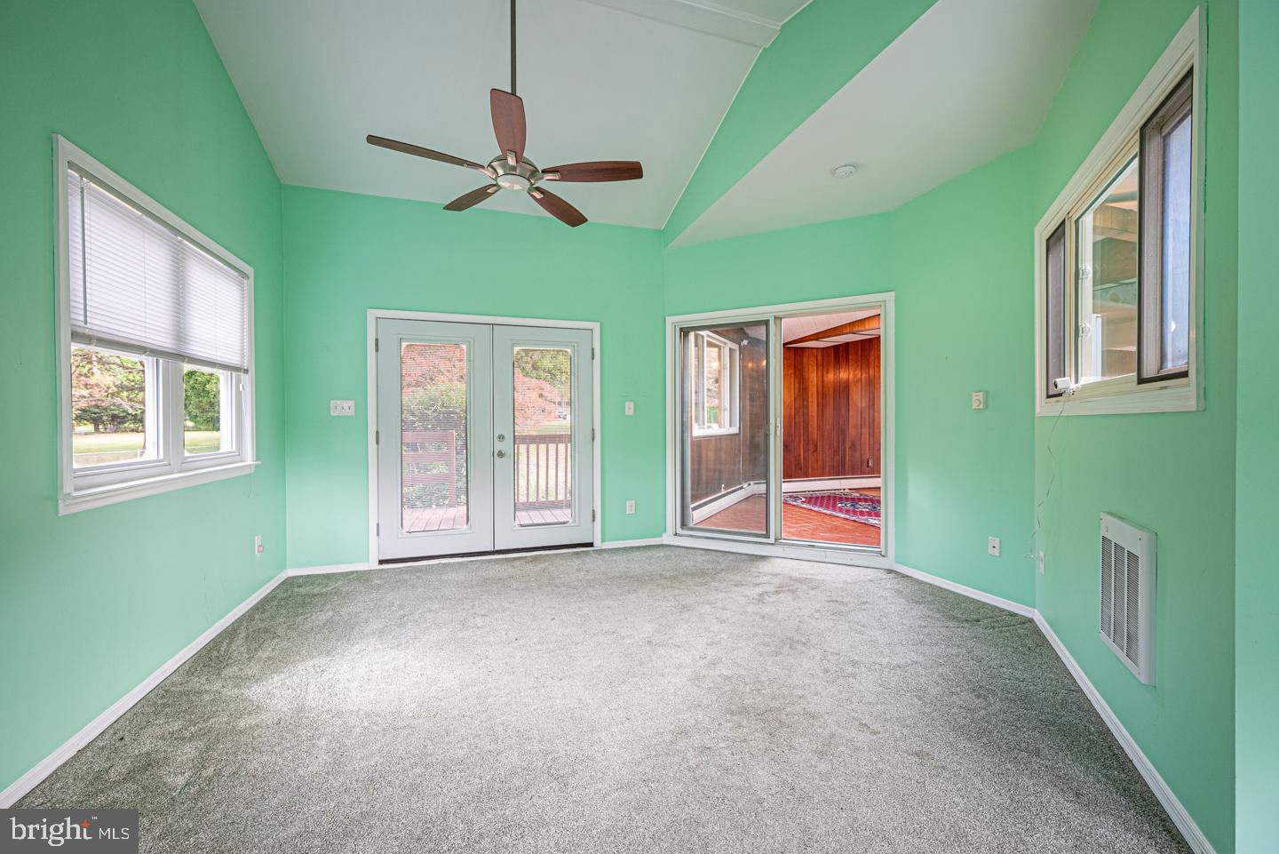 6 Gerald Dr