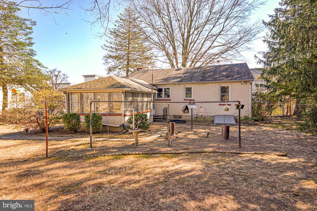 14 Oriole Ave