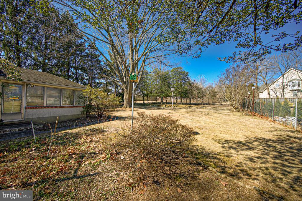 14 Oriole Ave