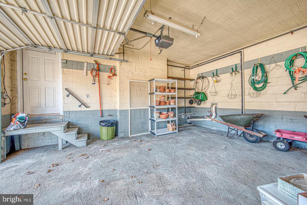14 Oriole Ave