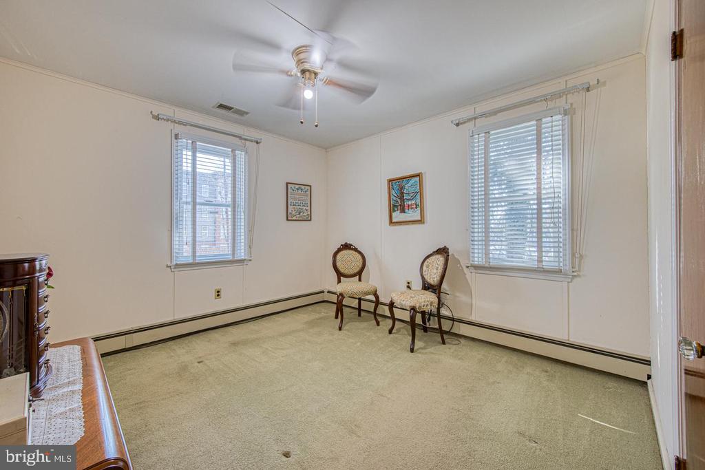 14 Oriole Ave