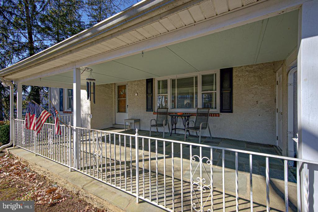 14 Oriole Ave