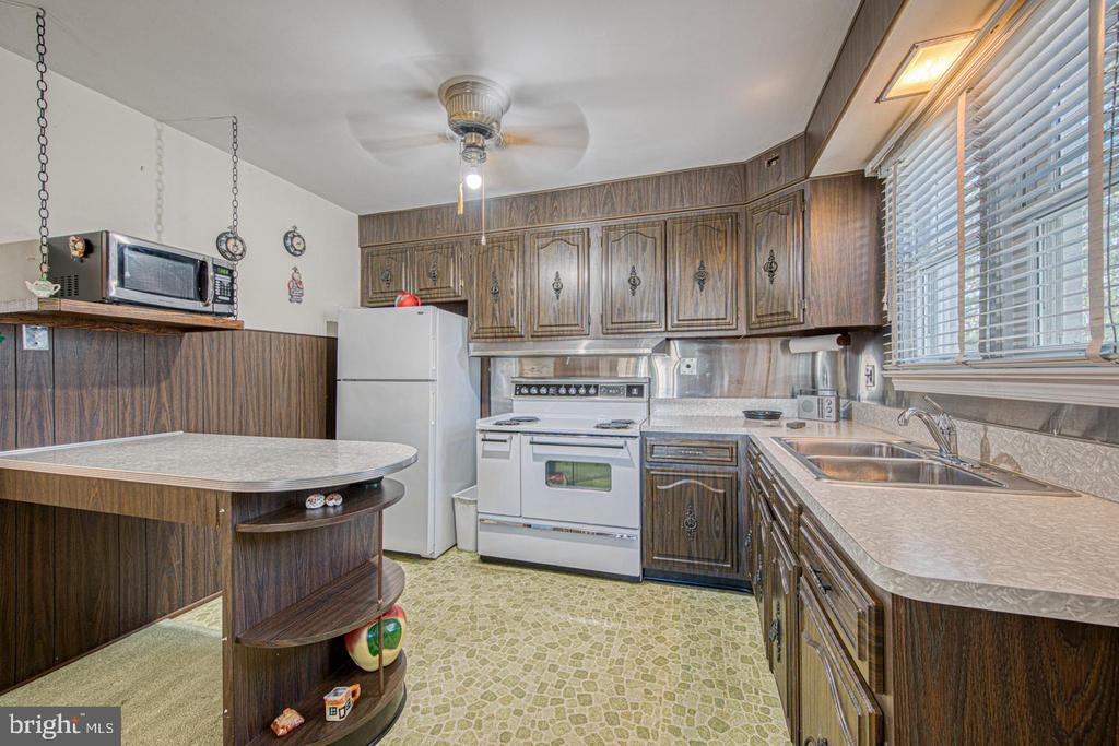14 Oriole Ave