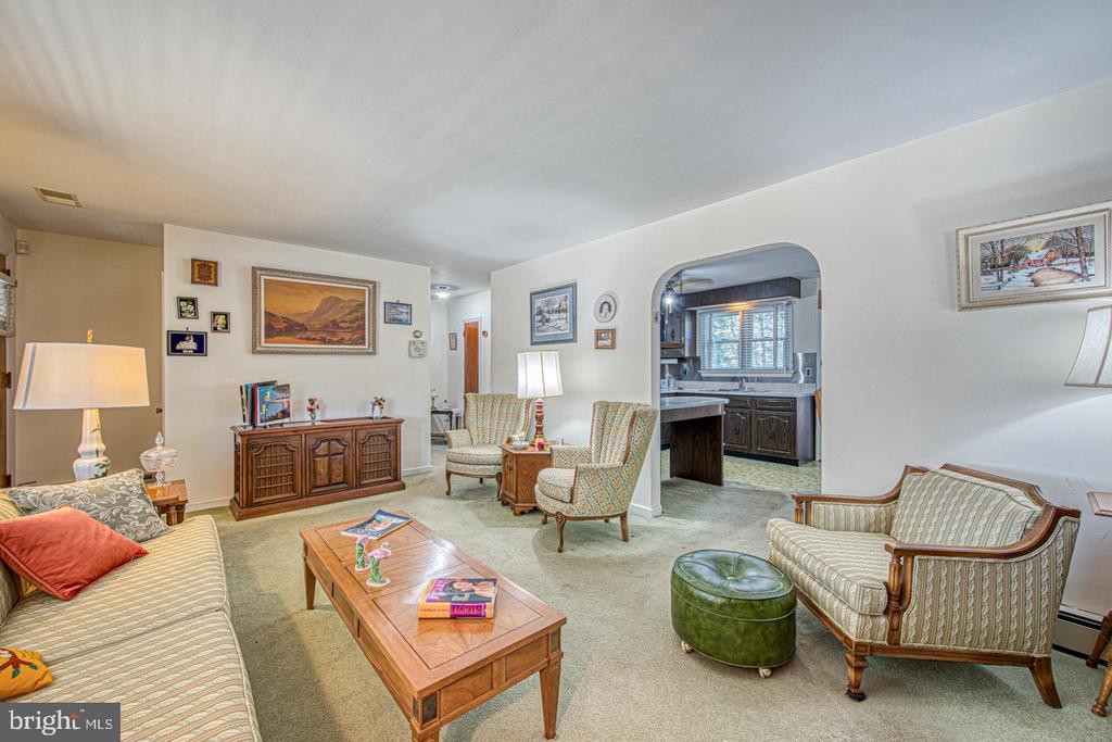 14 Oriole Ave