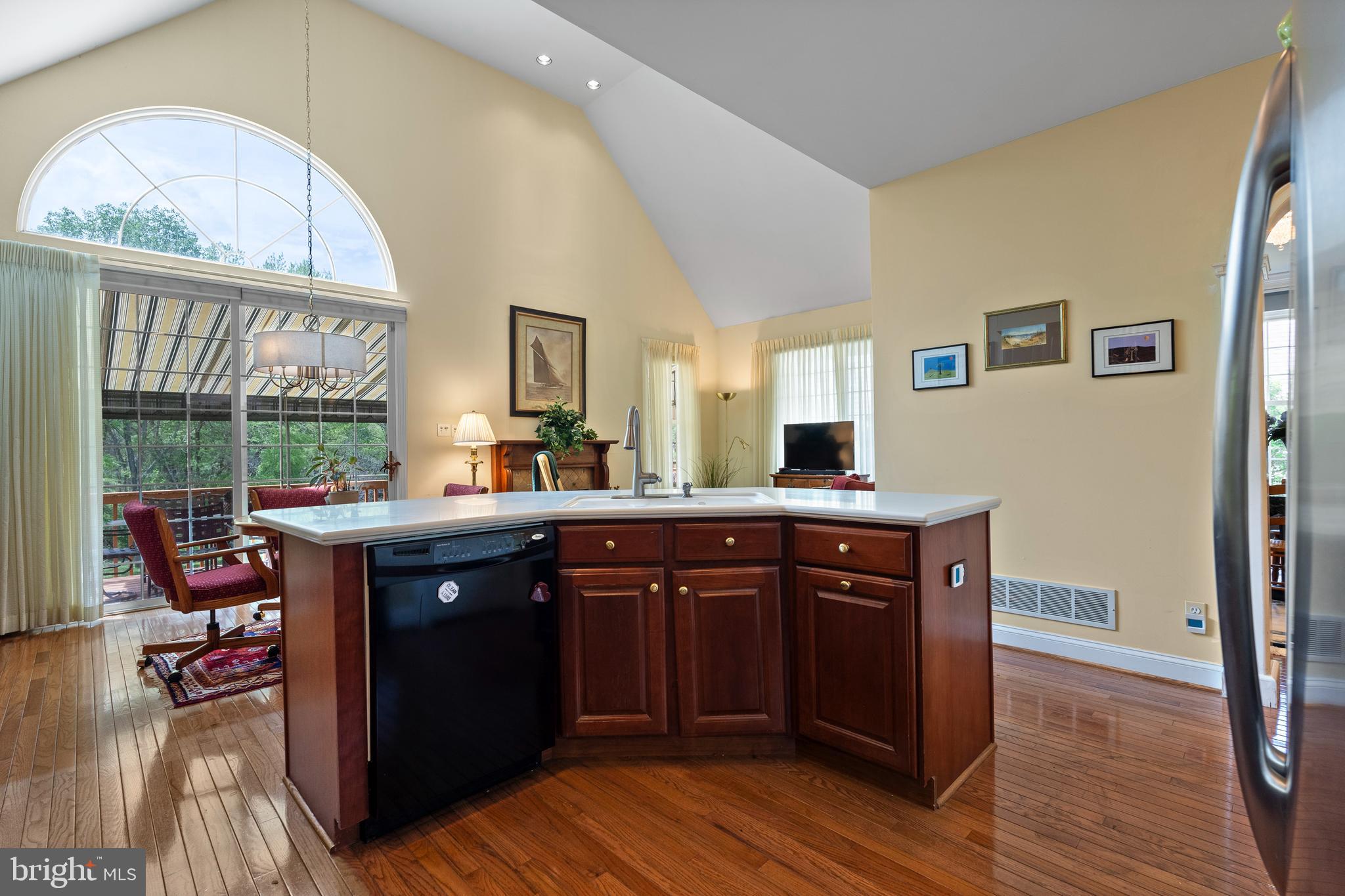 717 Kincaid Mills Ln