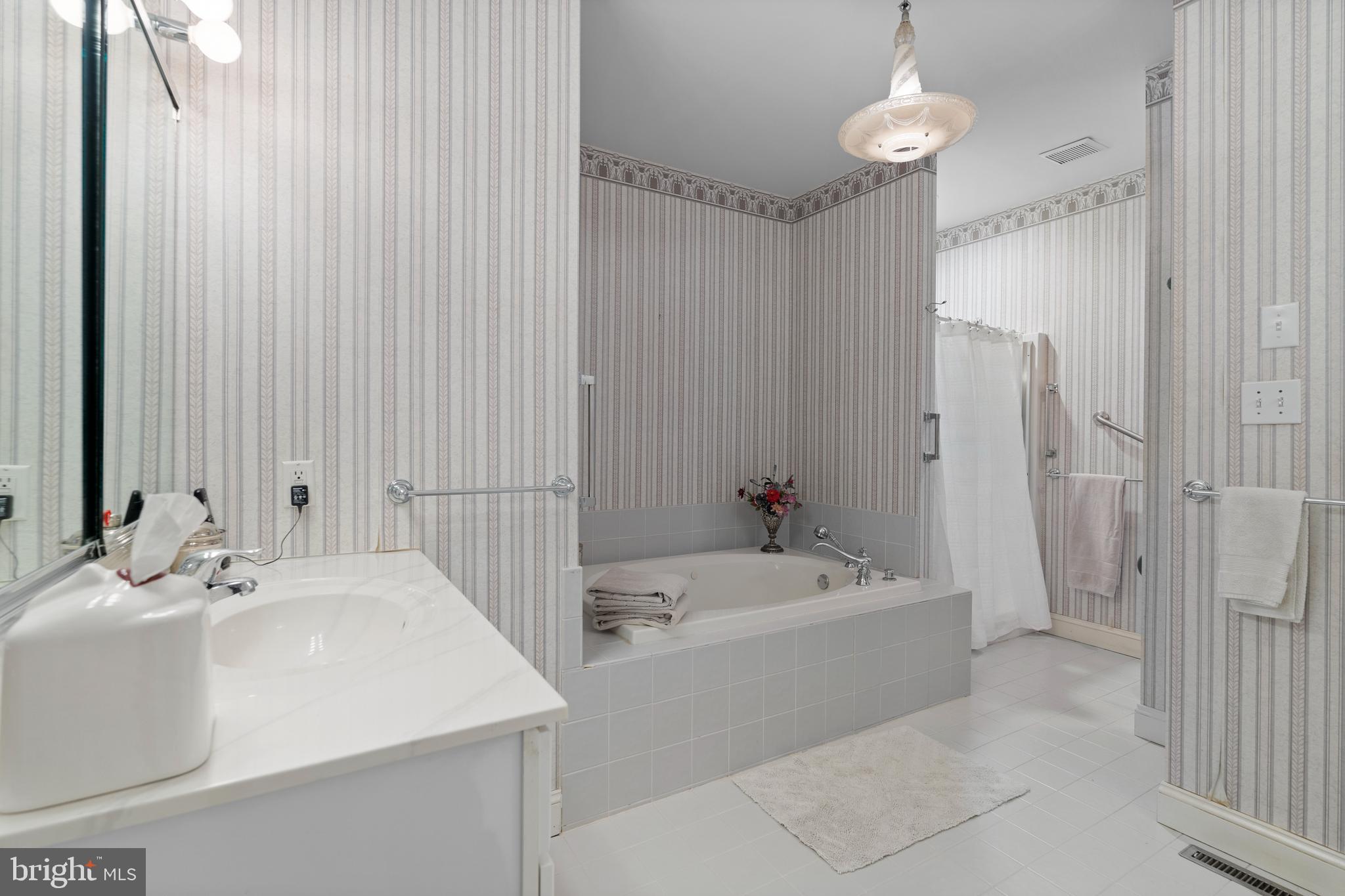 717 Kincaid Mills Ln